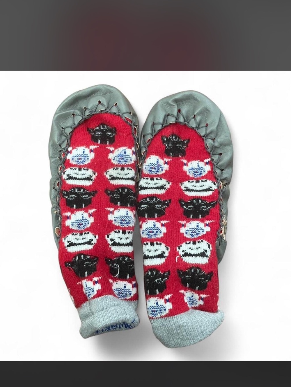 Kids Star Wars Pattern Cozy Shoe Socks with Gray Leather Soles